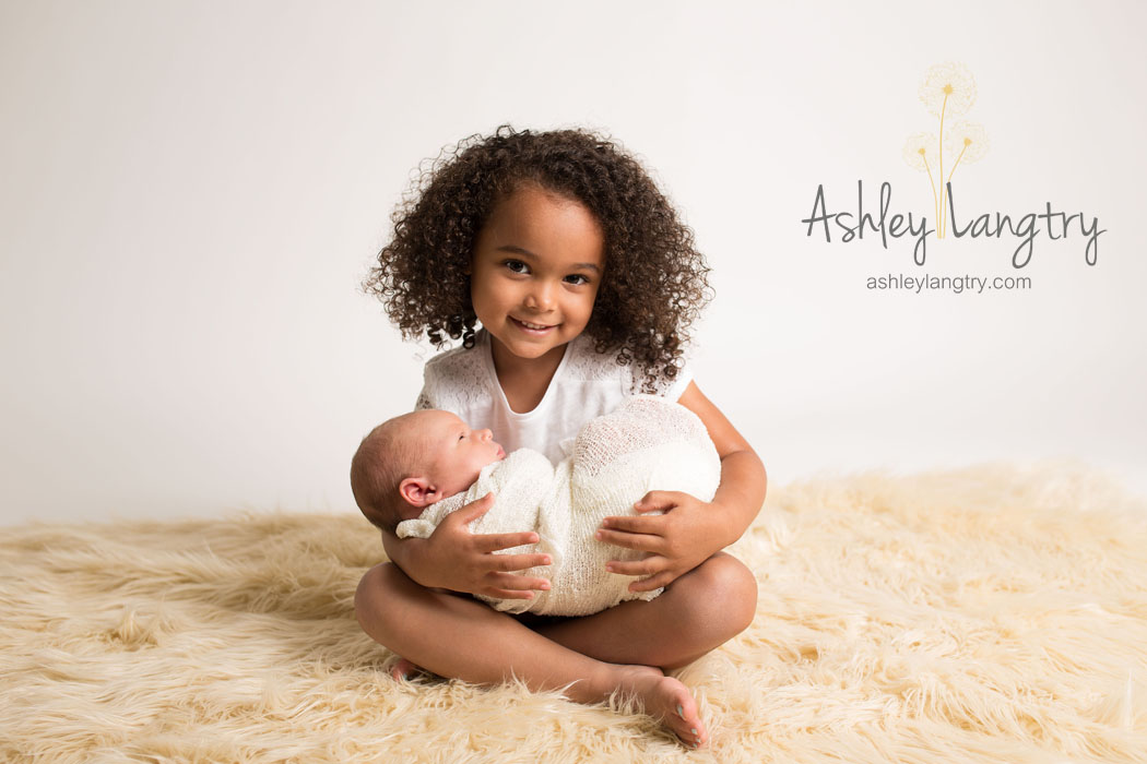 Newborn and Siblings