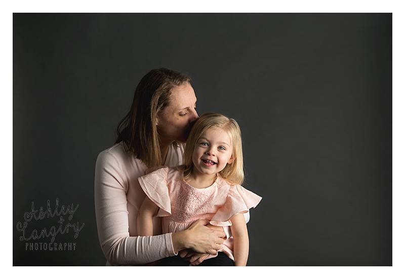 mom and daughter
