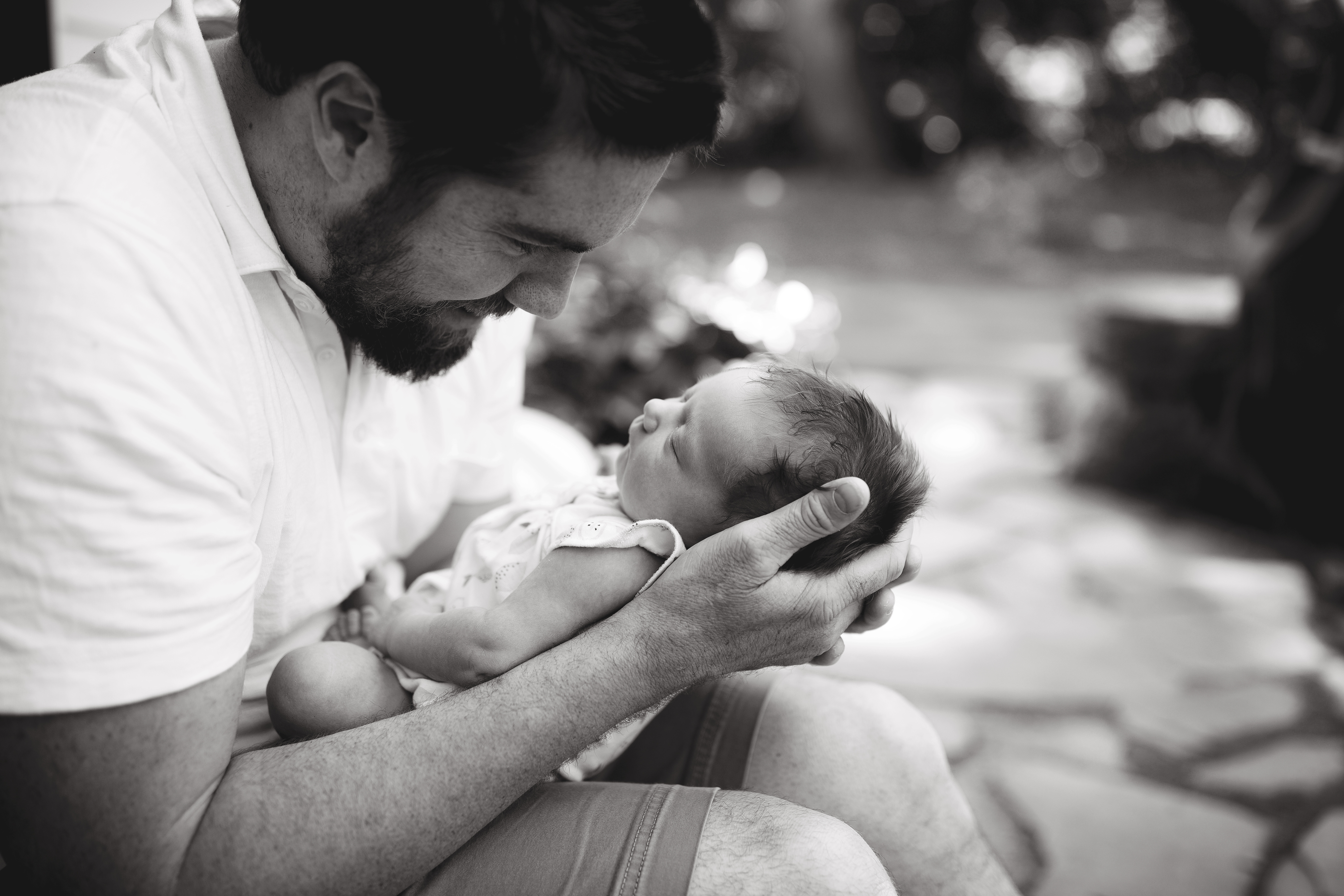dad stare at baby girl